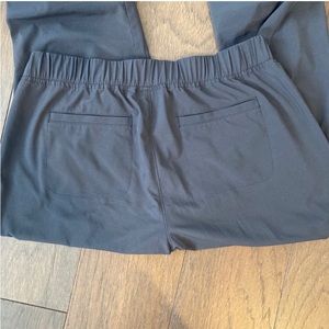 Athleta Aspire Travel Pants Gray Size 4 EUC